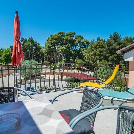 Vesna Apartman
